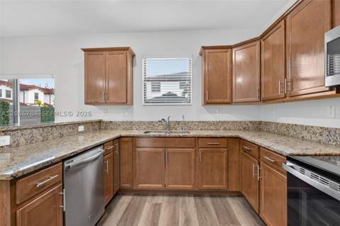 8897 NW 103rd Ave, Doral FL - photo 14 of 36