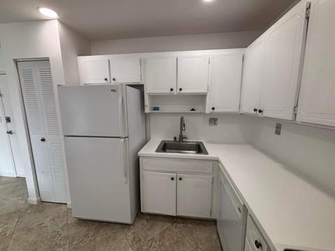17051 NE 35th Avenue 307, North Miami Beach FL - photo 13 of 32