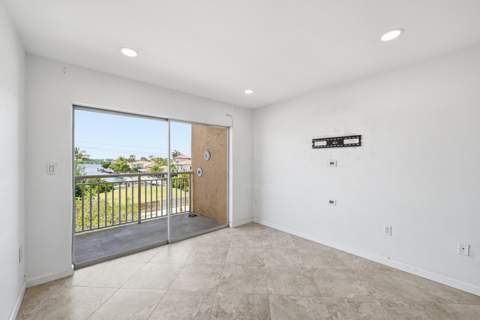 17051 NE 35th Avenue 307, North Miami Beach FL - photo 15 of 32