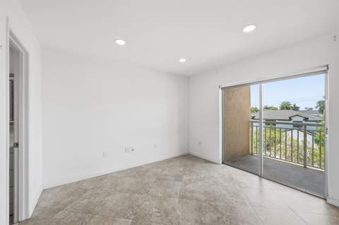 17051 NE 35th Avenue 307, North Miami Beach FL - photo 17 of 32