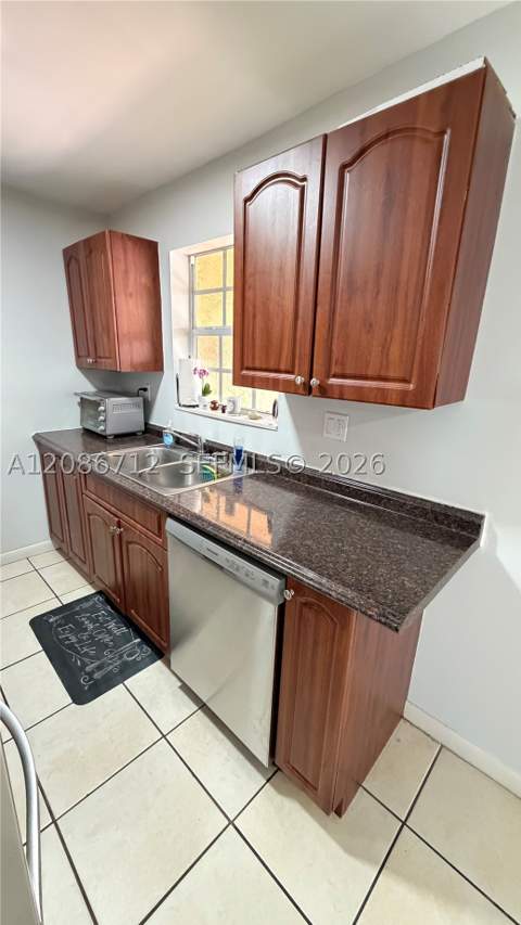 11249 SW 33rd Cir Pl, Miami FL - photo 6 of 22