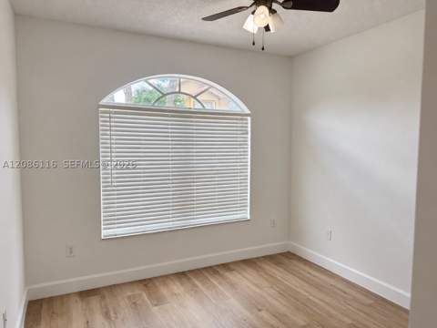11270 NW 53rd Ln, Doral FL - photo 14 of 32