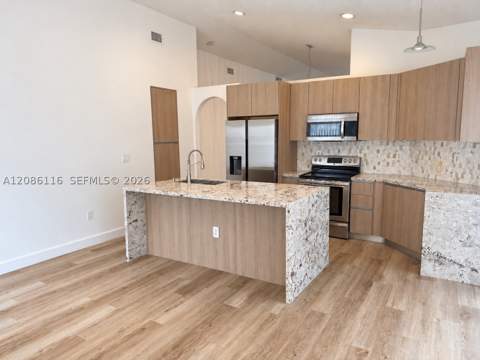 11270 NW 53rd Ln, Doral FL - photo 17 of 32