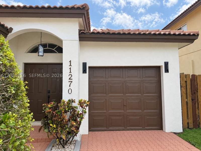 3 bedroom SingleFamilyResidence at 11270 NW 53rd Ln, Doral Landings East, Doral — photo 2