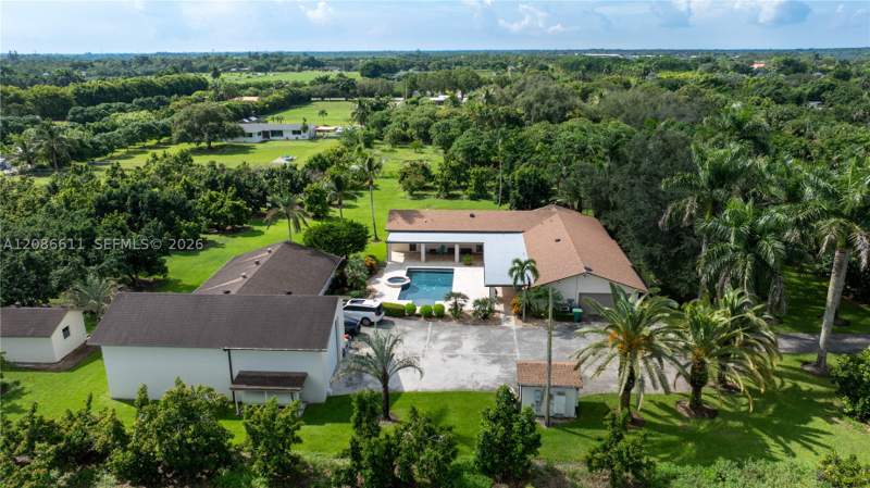 4 bedroom SingleFamilyResidence at 26145 SW 194th Ave, Redland, Homestead — photo 4