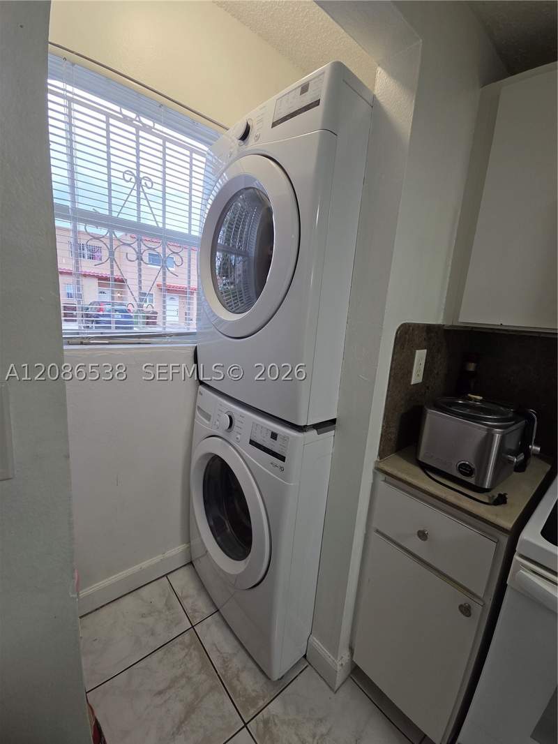 2 bedroom Condominium at 1784 W 56th Ter 401, Villa 56 Condo, Hialeah — photo 2