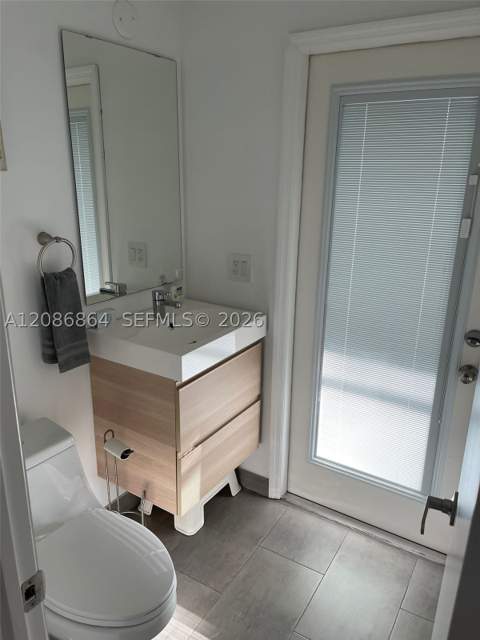 2375 NE 185th St, Miami FL - photo 11 of 27