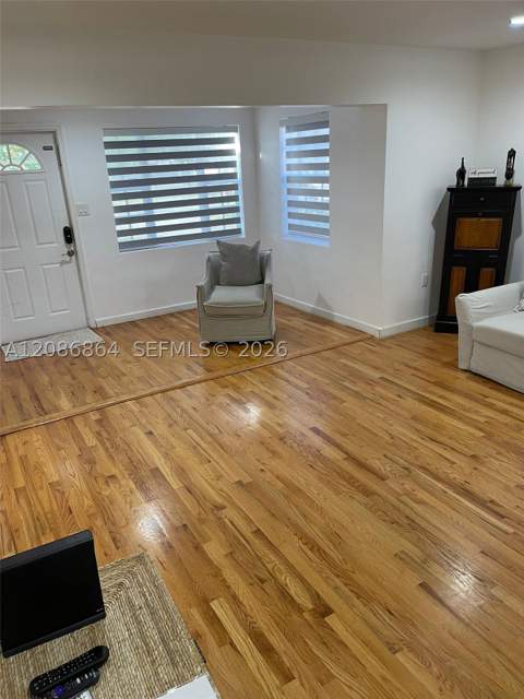 2375 NE 185th St, Miami FL - photo 6 of 27