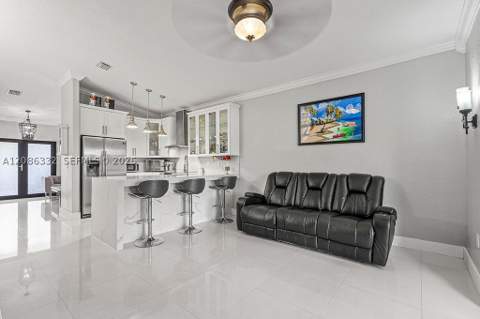 19953 NW 78th Ave, Hialeah FL - photo 18 of 42