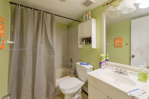 20220 NE 3rd Ct 2, Miami FL - photo 19 of 25