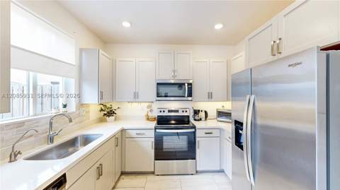 1040 SE 24th Ave, Homestead FL - photo 16 of 81