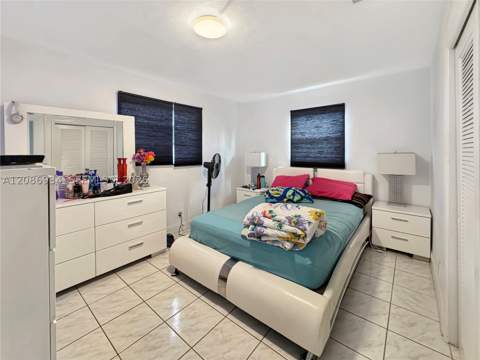 5220 SW 57th St, Davie FL - photo 11 of 15