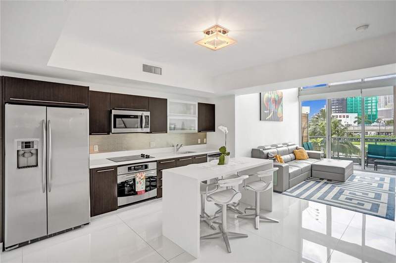 1 bedroom Condominium at 90 SW 3rd Street Th300B, Ivy Condo, Miami — photo 2