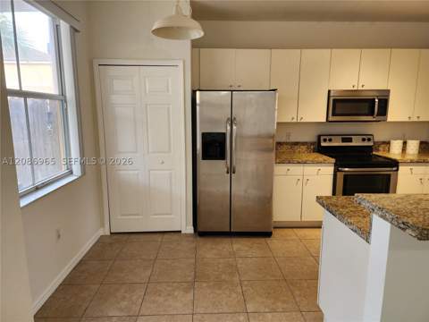 10831 SW 240th Ln, Homestead FL - photo 7 of 33