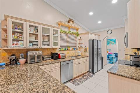 12855 SW 116th St, Miami FL - photo 16 of 46