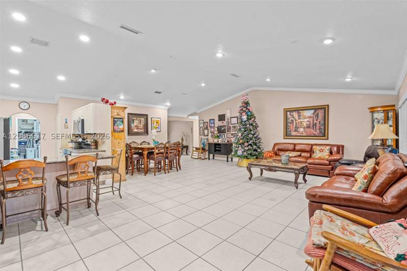 4 bedroom SingleFamilyResidence at 12855 SW 116th St, Lindgren Central, Miami — photo 3