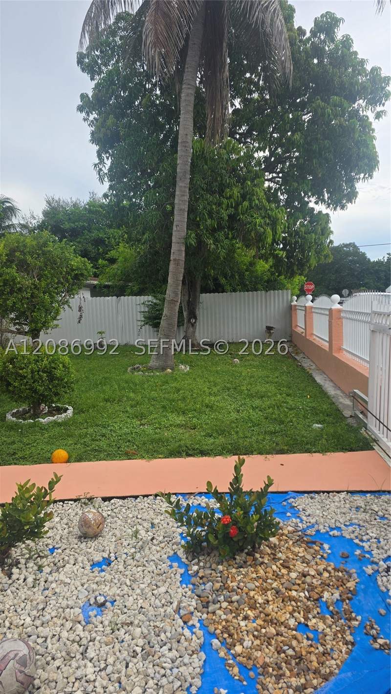 3 bedroom SingleFamilyResidence at 2911 NW 163rd St, Pine Tree Park 1st Addn, Miami Gardens — photo 5