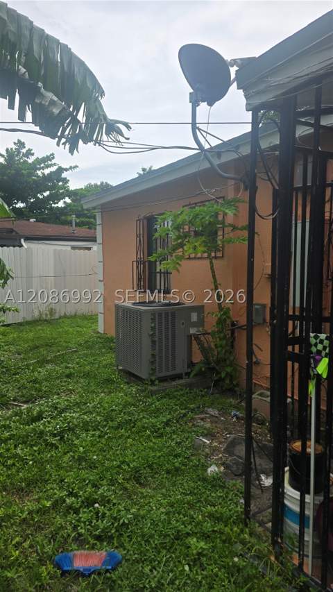 2911 NW 163rd St, Miami Gardens FL - photo 6 of 7