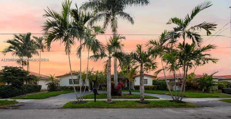 4 bedroom SingleFamilyResidence at 21250 NE 23rd Ave, Highland Lakes East, Miami — photo 2