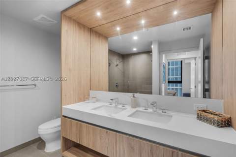 11 NE 6th St 2207, Miami FL - photo 9 of 28