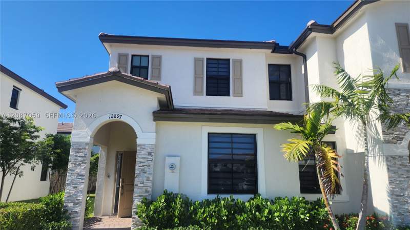 3 bedroom Villa at 12897 SW 234th St, Siena Reserve, Homestead — photo 2