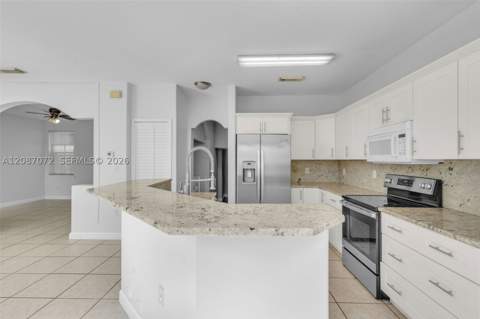 4873 NW 107th Path, Doral FL - photo 11 of 39