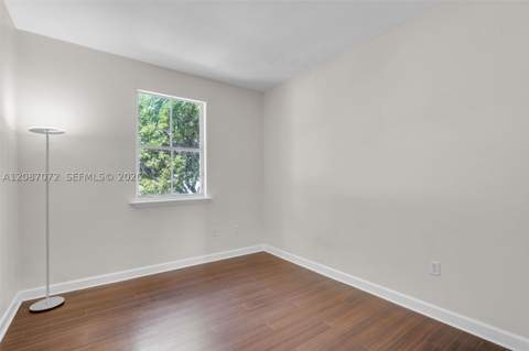 4873 NW 107th Path, Doral FL - photo 22 of 39