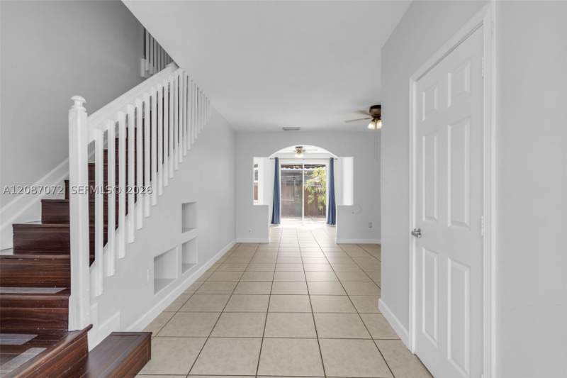 3 bedroom Townhouse at 4873 NW 107th Path, Savannah At Doral, Doral — photo 4