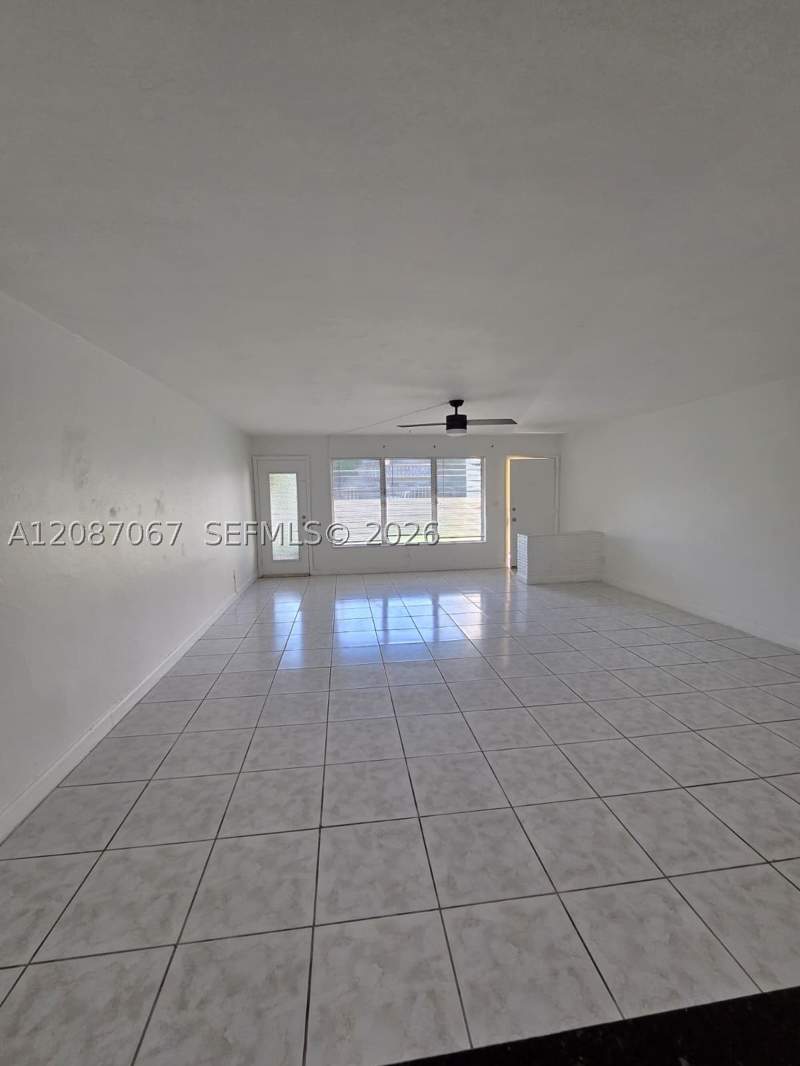 1 bedroom Condominium at 1885 NE 121st St 8, Sutton House Condo, North Miami — photo 5