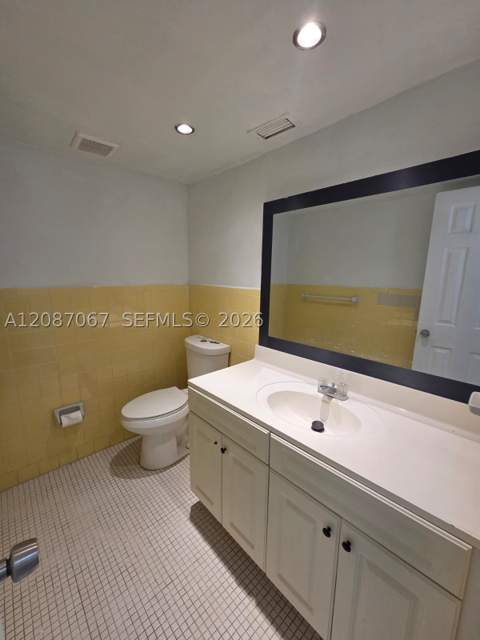 1885 NE 121st St 8, North Miami FL - photo 7 of 11
