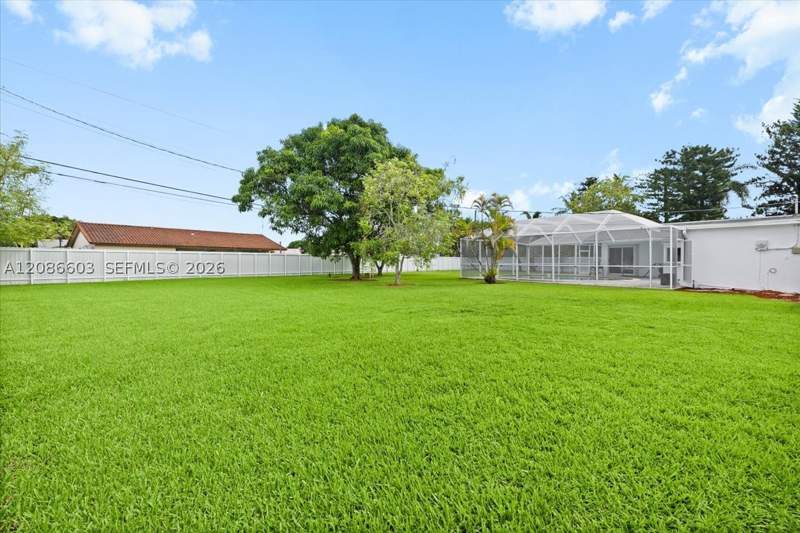 3 bedroom SingleFamilyResidence at 11125 SW 173rd Ter, Green Hills Sec 4, Miami — photo 4