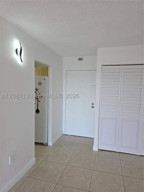 9310 Fontainebleau Blvd 606, Miami FL - photo 12 of 27