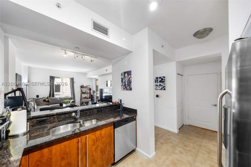 1 bedroom Condominium at 7350 SW 89th St 411S, Toscano Condo, Miami — photo 4