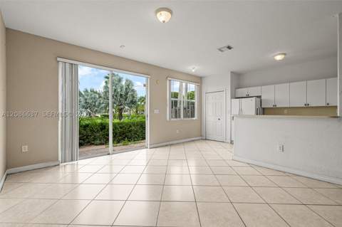 11401 NW 76th Ter, Doral FL - photo 12 of 65