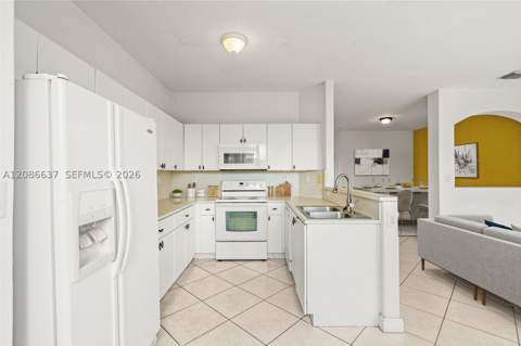 11401 NW 76th Ter, Doral FL - photo 19 of 65