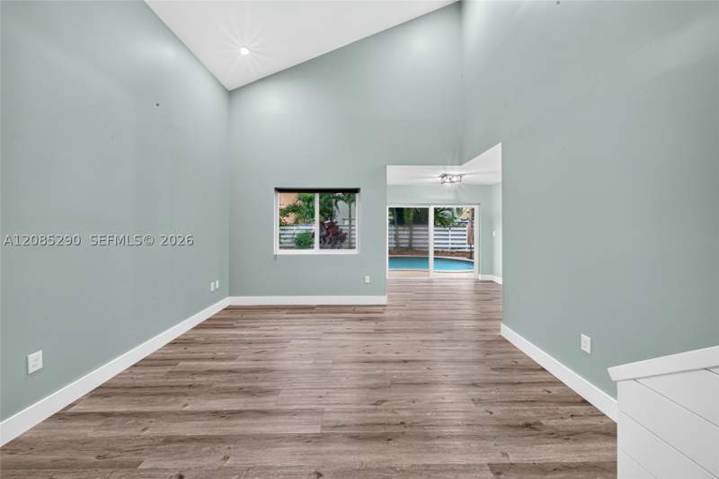 3 bedroom SingleFamilyResidence at 13746 SW 145th St, Weitzer Country Homes, Miami — photo 4