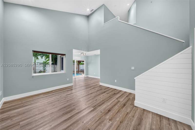 3 bedroom SingleFamilyResidence at 13746 SW 145th St, Weitzer Country Homes, Miami — photo 5