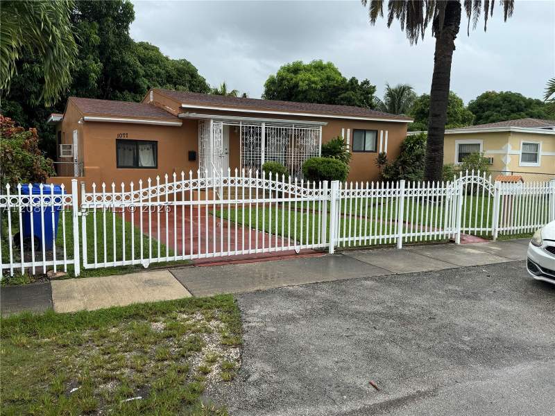 2 bedroom SingleFamilyResidence at 1077 NE 157th Ter, Fleeman Heights, North Miami Beach — photo 3