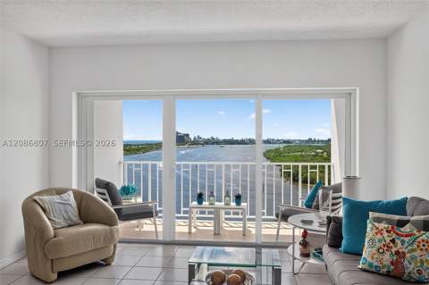 500 Bayview Dr 1420, Sunny Isles Beach FL - photo 12 of 51