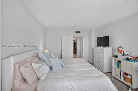500 Bayview Dr 1420, Sunny Isles Beach FL - photo 16 of 51