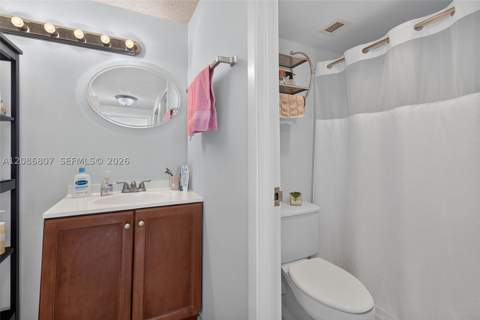 500 Bayview Dr 1420, Sunny Isles Beach FL - photo 20 of 51
