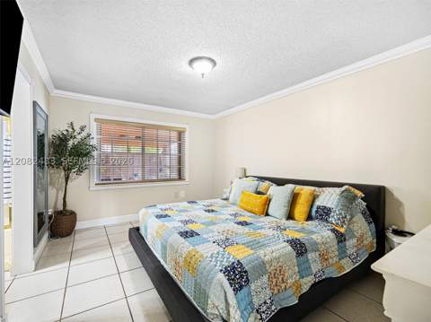 6536 NW 197th Ln, Hialeah FL - photo 16 of 41