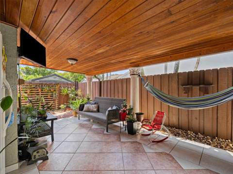 6536 NW 197th Ln, Hialeah FL - photo 21 of 41