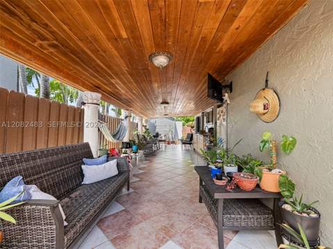 6536 NW 197th Ln, Hialeah FL - photo 24 of 41