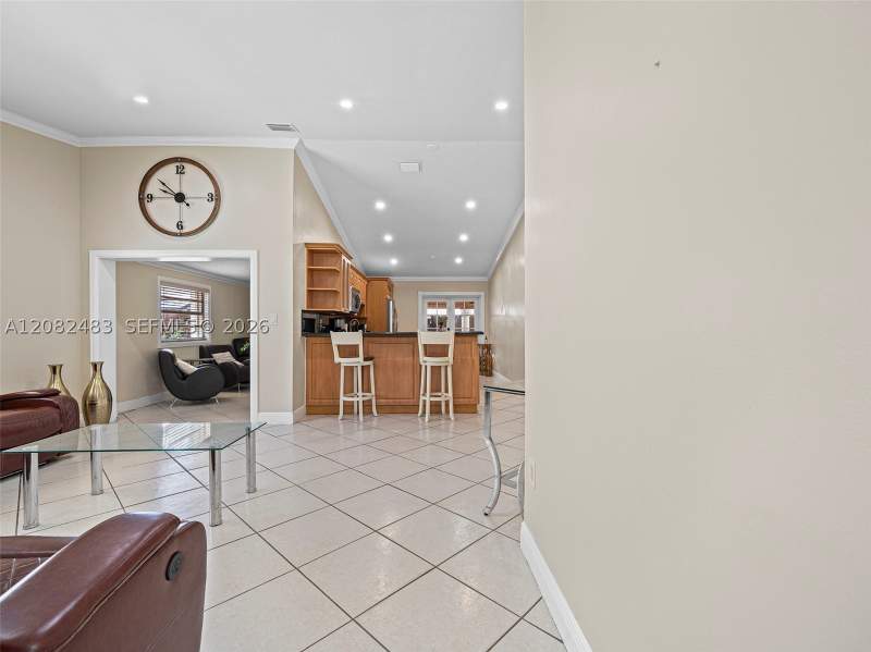 3 bedroom SingleFamilyResidence at 6536 NW 197th Ln, Country Lake Homes, Hialeah — photo 3