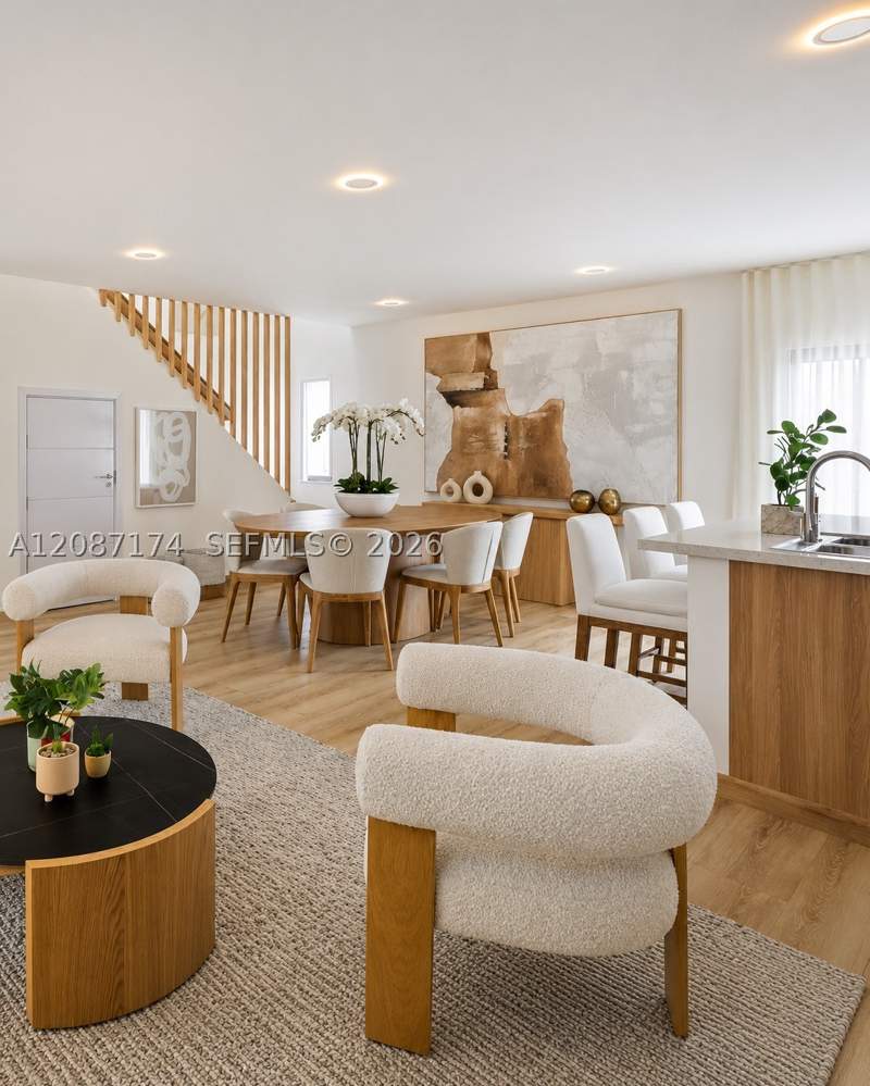 4 bedroom Townhouse at 931 NW 12th St, Green Park Sub, Florida City — photo 2