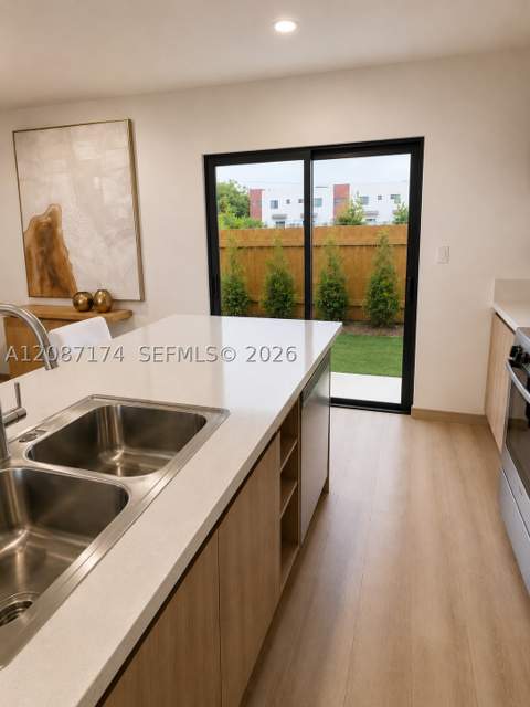 931 NW 12th St, Florida City FL - photo 6 of 16