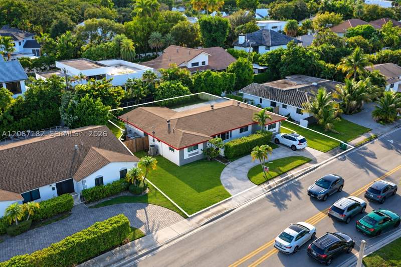 4 bedroom SingleFamilyResidence at 20120 Highland Lakes Blvd, Highland Lakes Sec 2, Miami — photo 2