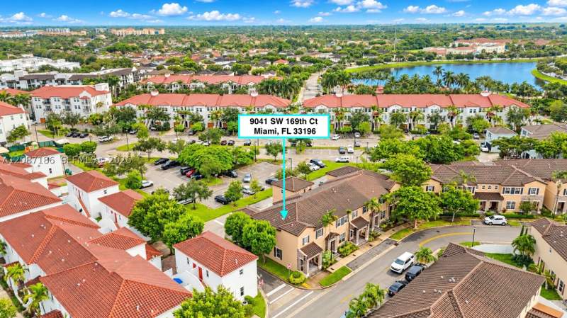 4 bedroom Townhouse at 9041 SW 169th Path, Kendall Commons Residenti, Miami — photo 5
