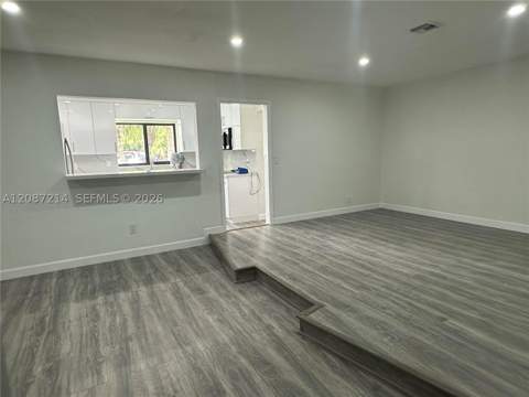 2025 NW 191st St, Miami Gardens FL - photo 11 of 46